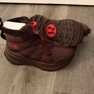 Lululemon Team Canada Waterproof Winter boot